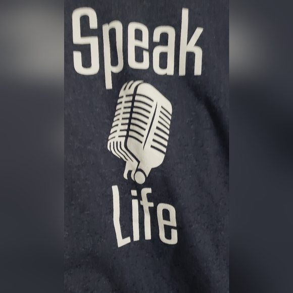 XL Speak Life Microphone t-shirt - Picture 2 of 2